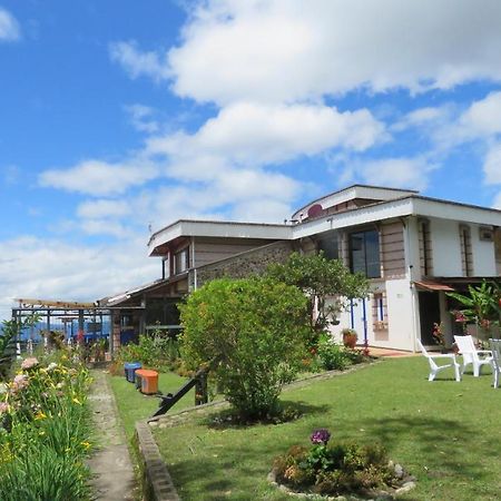Ecohotel Bordones Isnos Bagian luar foto