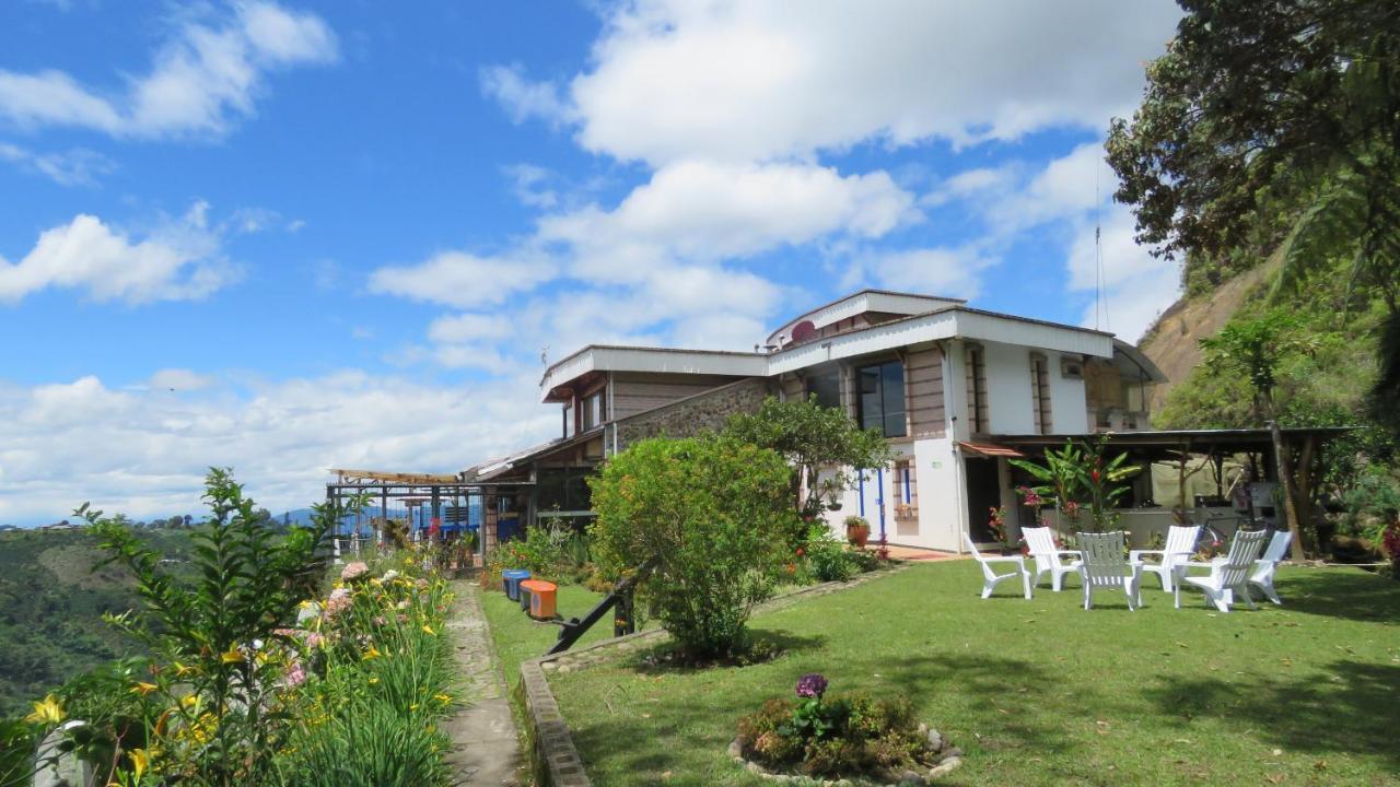 Ecohotel Bordones Isnos Bagian luar foto