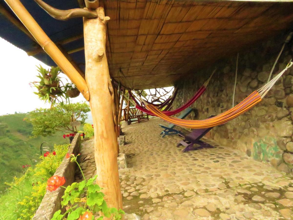Ecohotel Bordones Isnos Bagian luar foto